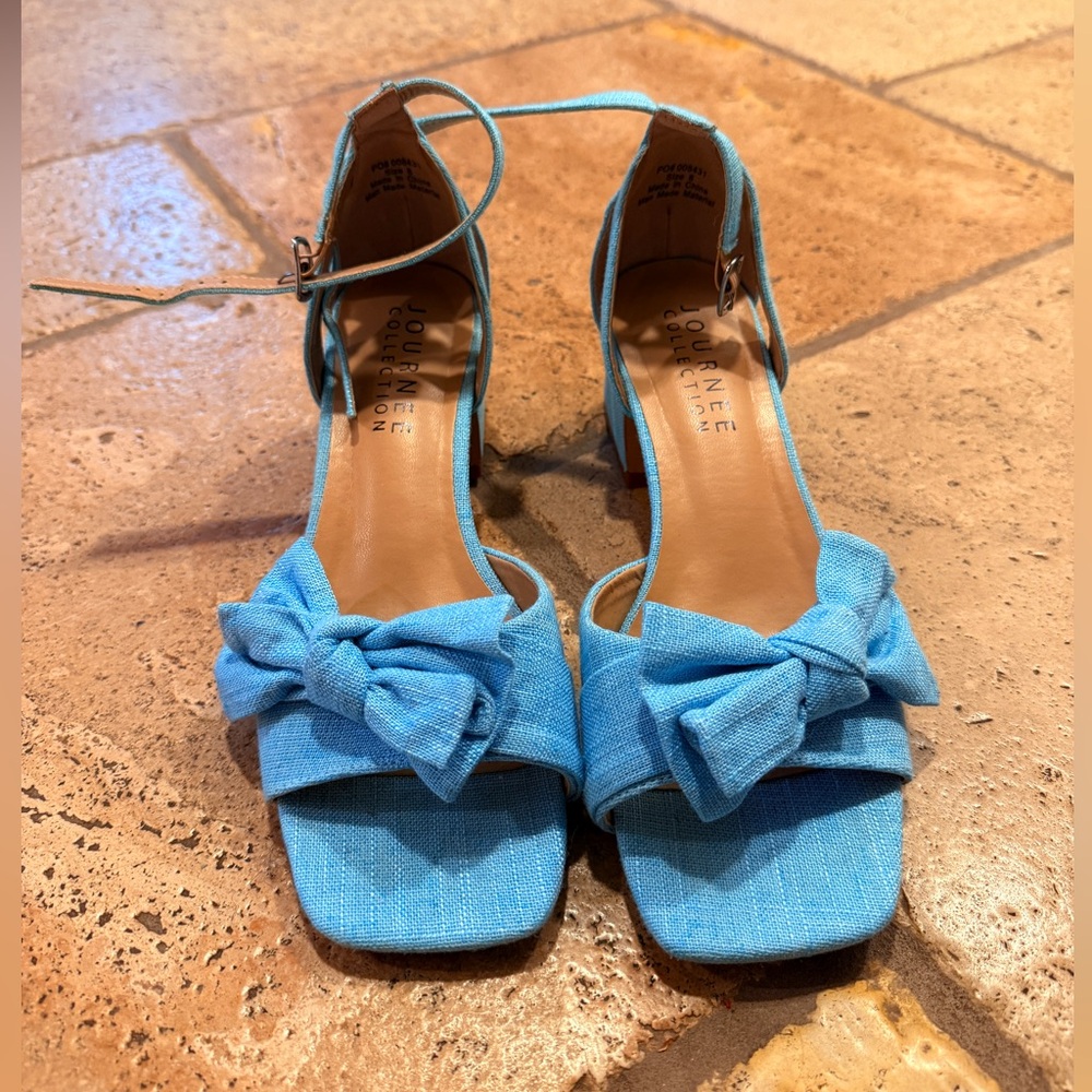 Journee Collection Blue Bow Heels